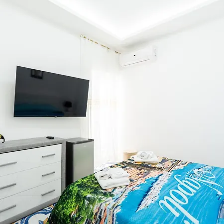 Max E Charlie 3* Forio di Ischia