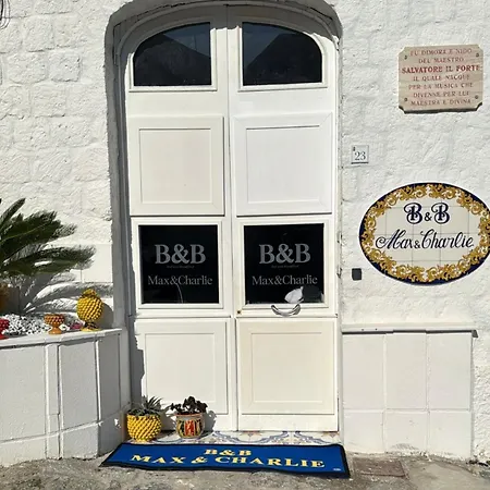 Max E Charlie Forio di Ischia