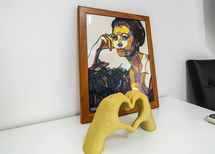 Max E Charlie Гостевой дом 3*