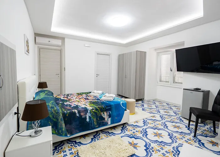 Гостевой дом Max E Charlie 3*