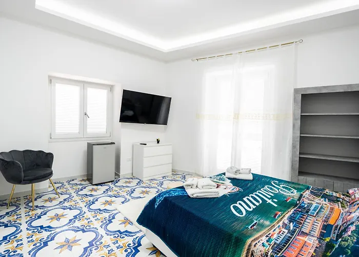 Pensión Fantasy House 3*